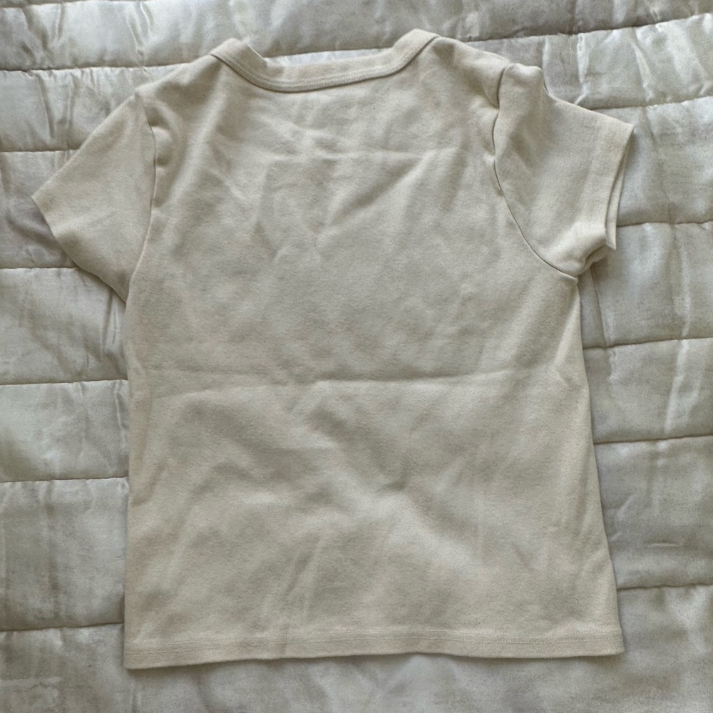 BRANDY MELVILLE JOHN GALT ‘GREENWICH ASHLYN BABY TEE’ - Picture 2 of 5